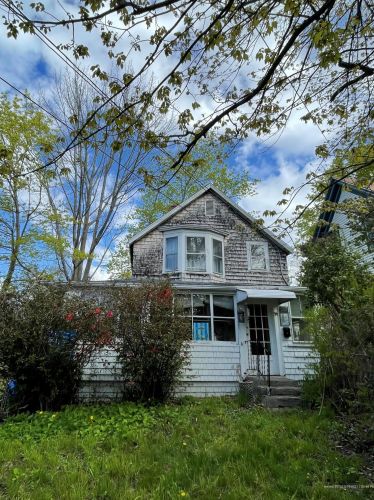 34 Central Ave, Portland, ME 04108 exterior