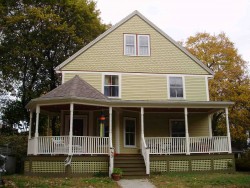49 Hillside Rd, Newton, MA 02461 exterior