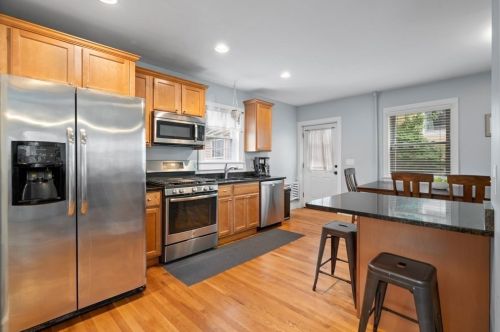 13 Jasper St, Beverly, MA 01915 exterior