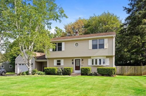 42 Meadowlark Rd, Enfield, CT 06082 exterior