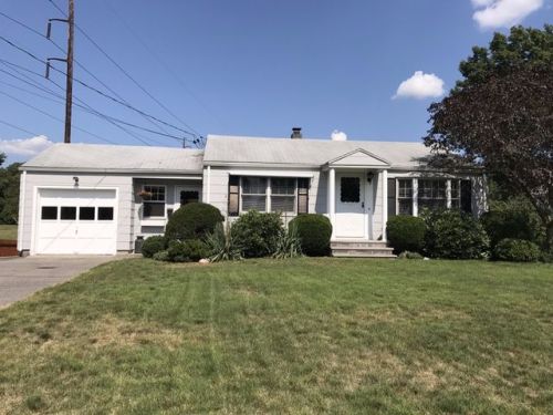 21 Laramee St, Chicopee, MA 01020 exterior