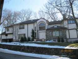 66 Druid Hill Rd, Newton, MA 02461 exterior