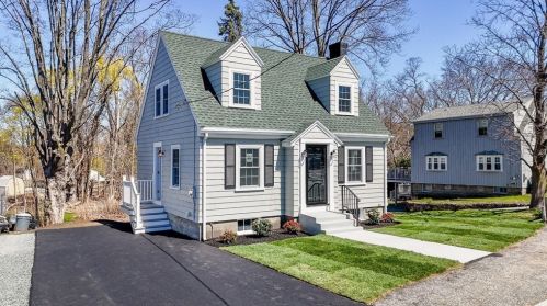 58 Nahant St, Wakefield, MA 01880 exterior