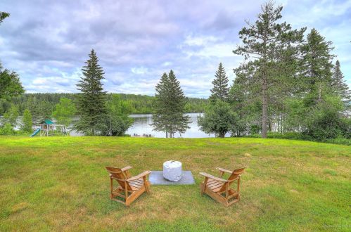 44 Hunter Cove Rd, Rangeley, ME 04970 exterior