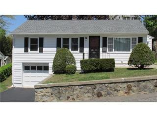 67 Hallock St, Waterbury, CT 06706 exterior