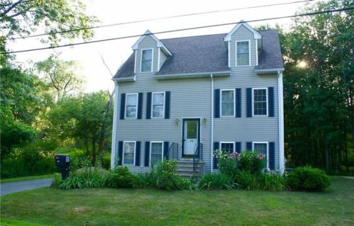 218 Minerva Ave, Valley Falls, RI 02864 exterior