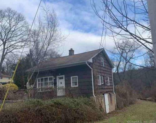 101 Colony St, Ansonia, CT 06401 exterior