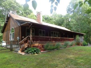 24 Goose Ln, Coventry, CT 06238 exterior