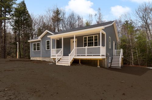 54 Barbara Blvd, Laconia, NH 03246 exterior