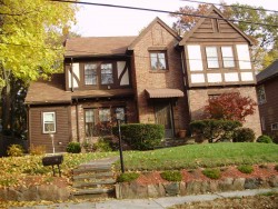10 Commonwealth Park, Newton, MA 02459 exterior