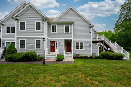 402 Rembrandt Way, Abington, MA 02351 exterior