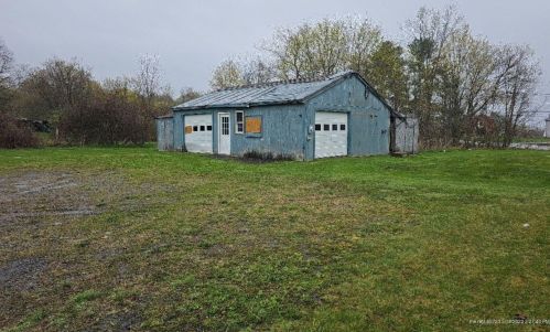 188 Norridgewock Rd, Fairfield, ME 04937 exterior