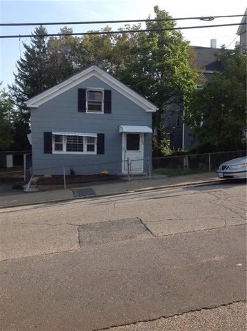 354 Bernon St, Woonsocket, RI 02895 exterior