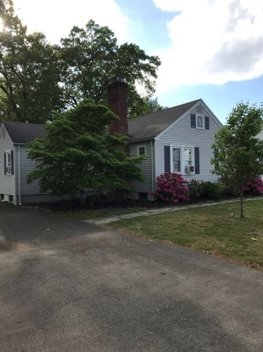 22 Cherryvale St, Chicopee, MA 01020 exterior