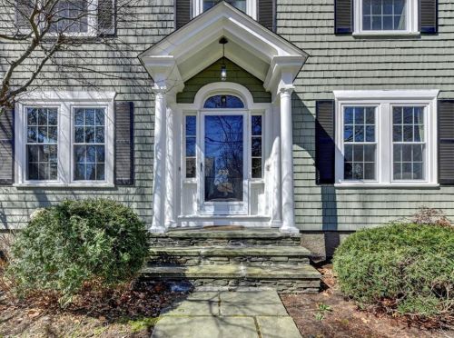 532 Elmgrove Ave, Providence, RI 02906 exterior