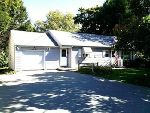 91 Davis Rd, Horseneck Beach, MA 02790 exterior