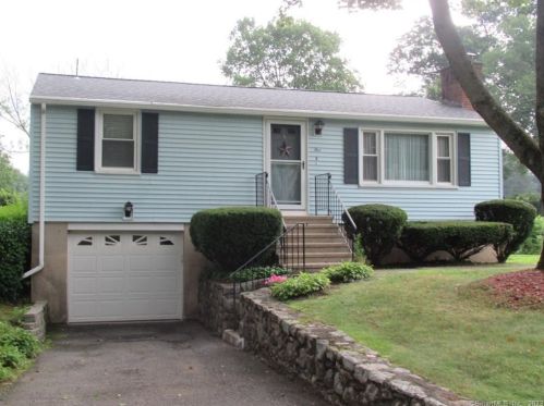 5 Richard Ln, Waterbury, CT 06712 exterior