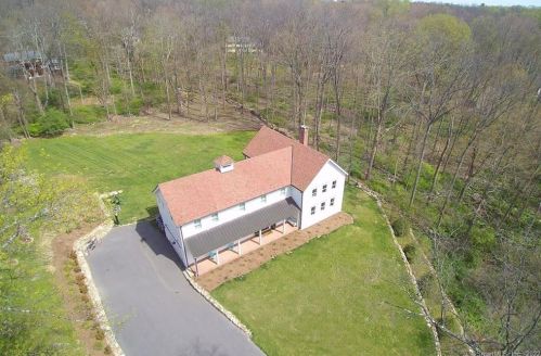 45 Old Musket Ln, Ridgefield, CT 06877 exterior