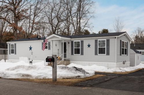 5 Riverview Ln, Concord, NH 03301 exterior