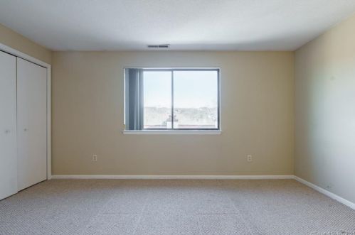 109 Foxton Ct, Beacon-Falls, CT 06403 exterior