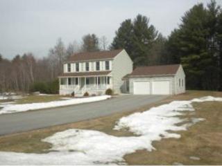 3 Companion Rd, Deerfield, NH 03037 exterior