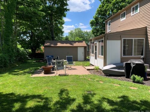 146 Fairview Dr, Kensington, CT 06037 exterior