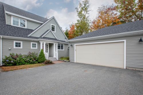 3 Iris Way, Brunswick, ME 04011 exterior