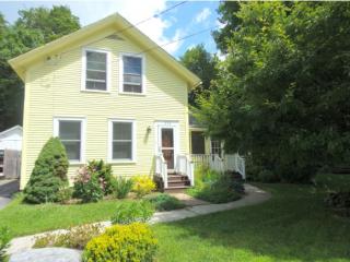 212 Prospect St, Bennington, VT 05201 exterior