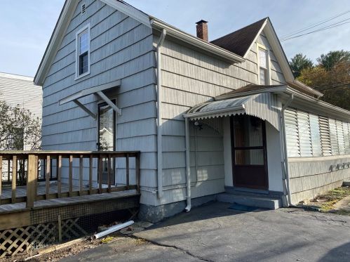 11 Caswell St, Taunton, MA 02718 exterior