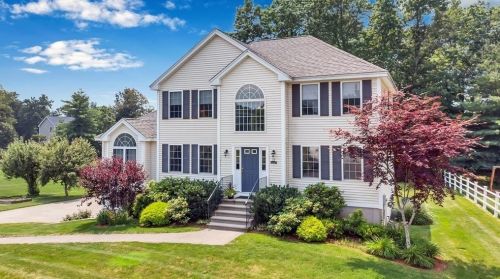 57 Cart Path Rd, Dracut, MA 01826 exterior