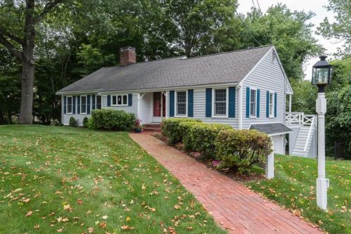 6 Crooked Meadow Ln, Hingham, MA 02043 exterior