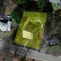 320 Quinobequin Rd, Newton, MA 02468 aerial view