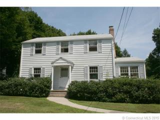 30 Beardsley Pkwy, Bridgeport, CT 06611 exterior