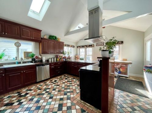 93 Clapboard Ridge Rd, Danbury, CT 06811 exterior