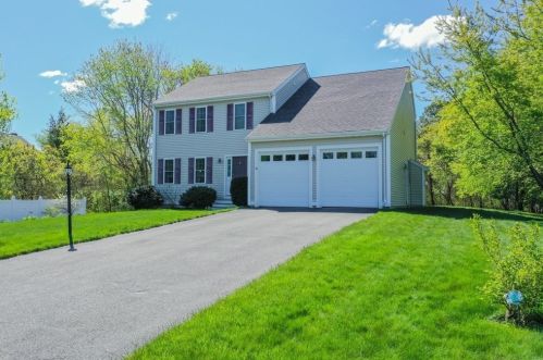 15 Ryans Way, Plymouth, MA 02360 exterior