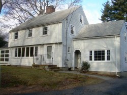 17 Richfield Rd, Newton, MA 02465 exterior