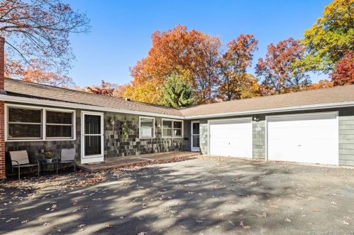 12 Birch Rd, Wapping, CT 06074 exterior