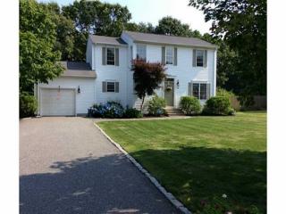 38 Hunters Crossing Dr, Coventry, RI 02816 exterior