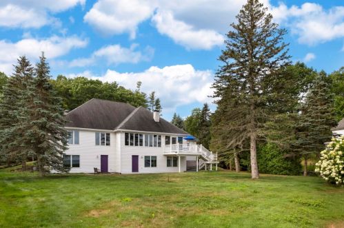 101 Lake Shore Rd, Salem, NH 03079 exterior