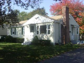 11 Amherst Rd, Warwick, RI 02889 exterior