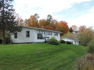 154 Middle St, Adamant, VT 05855 exterior