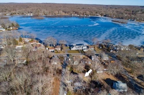 4 Gamma Ave, Lyme, CT 06371 exterior