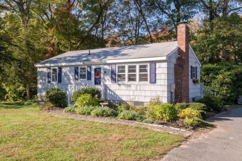 155 Linebrook Rd, Ipswich, MA 01938 exterior