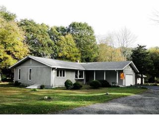 36 Williams Crossing Rd, Coventry, RI 02827 exterior