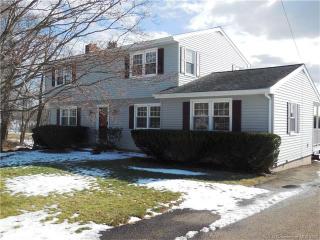 31 Peyton Pl, Middletown, CT 06457 exterior