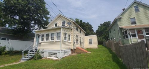 53 Cole St, United-States-Coast-Guard-Ac, CT 06320 exterior