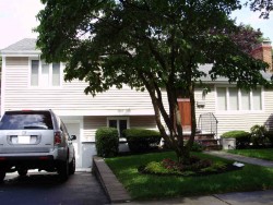 272 Spiers Rd, Newton, MA 02459 exterior