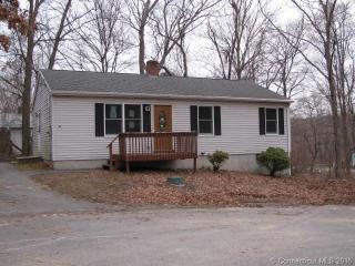 20 Dudley St, Putnam, CT 06260 exterior