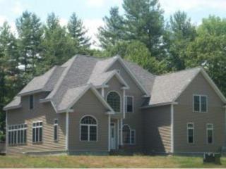 33 Flat Rock Rd, Windham, NH 03087 exterior