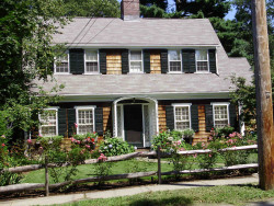 1308 Walnut St, Newton, MA 02461 exterior